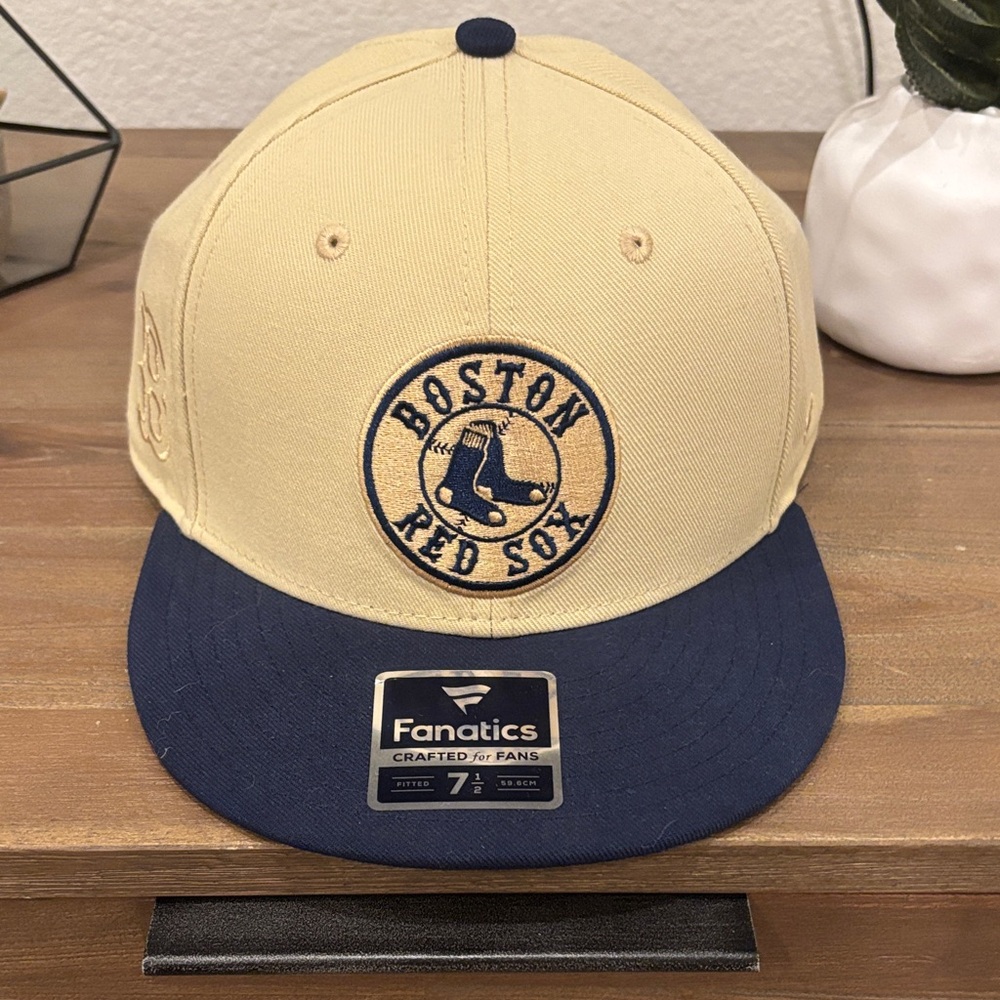 Boston Red Sox Men’s Hat (new with tags)